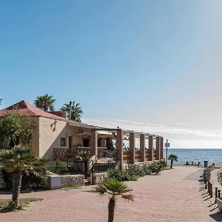 Amazing 4br Apart. Parking, Pool, Close To The Sea Apartment *