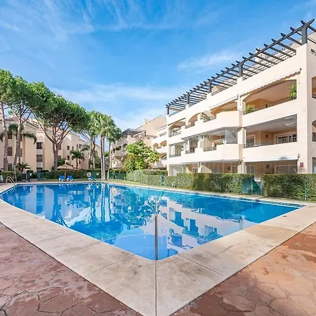 Amazing 4br Apart. Parking, Pool, Close To The Sea