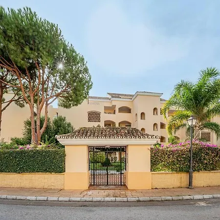 Amazing 4br Apart. Parking, Pool, Close To The Sea * Marbella