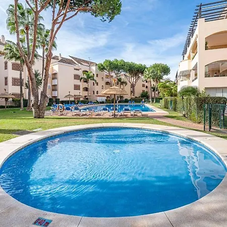Amazing 4br Apart. Parking, Pool, Close To The Sea شقة ماربيا