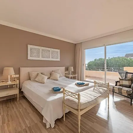 Amazing 4br Apart. Parking, Pool, Close To The Sea *