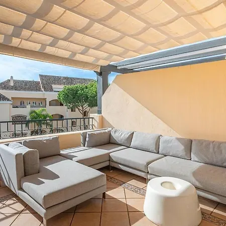 Amazing 4br Apart. Parking, Pool, Close To The Sea Apartment *